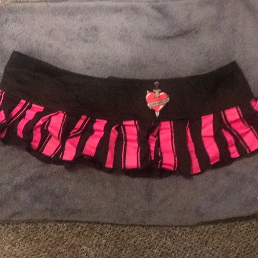 Sexy skirt. Perfect for teasing. Lol.